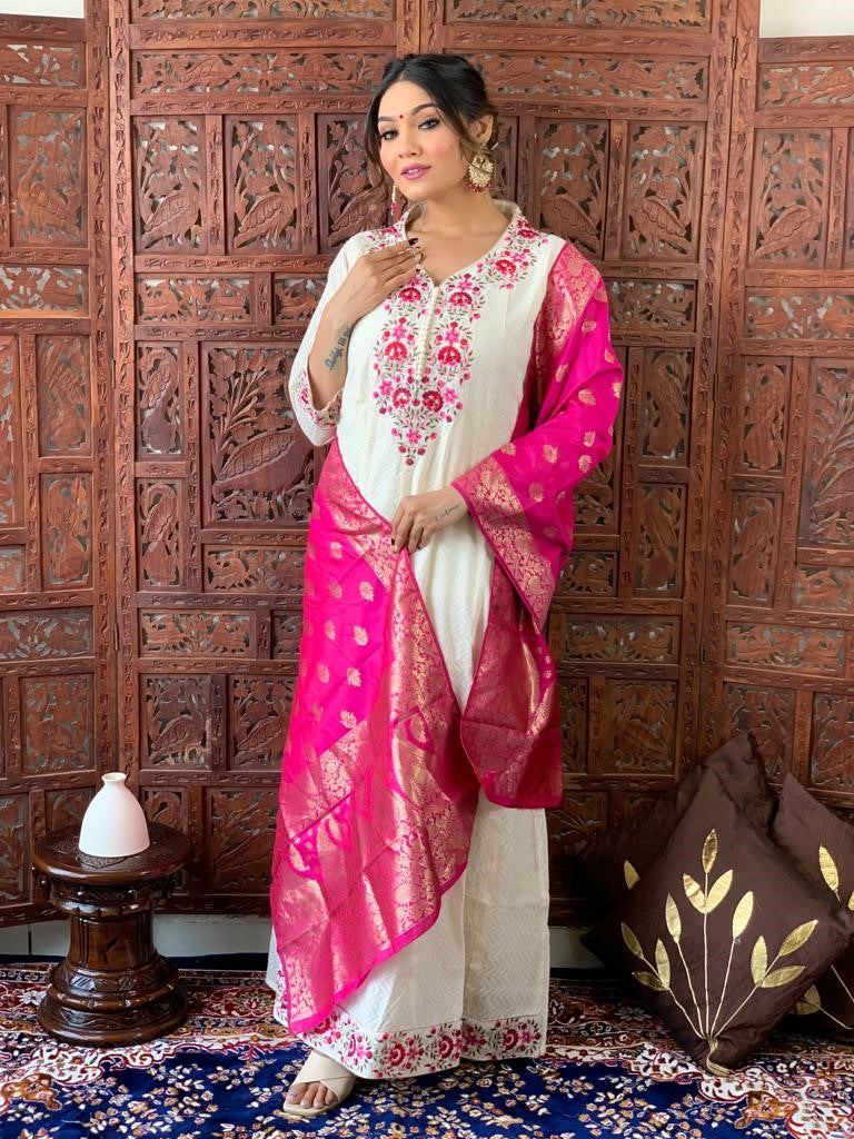 Beautiful Silk Gown with Banarasi dupatta. | Party wear indian dresses,  Indian fashion, Fashion