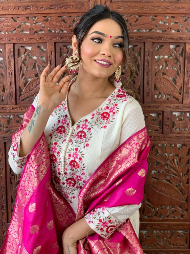 Jam Silk Full Stitched Yazoo Fashion Mutiyaar Gown In With Banarasi Dupatta  at Rs 1295/piece in Surat